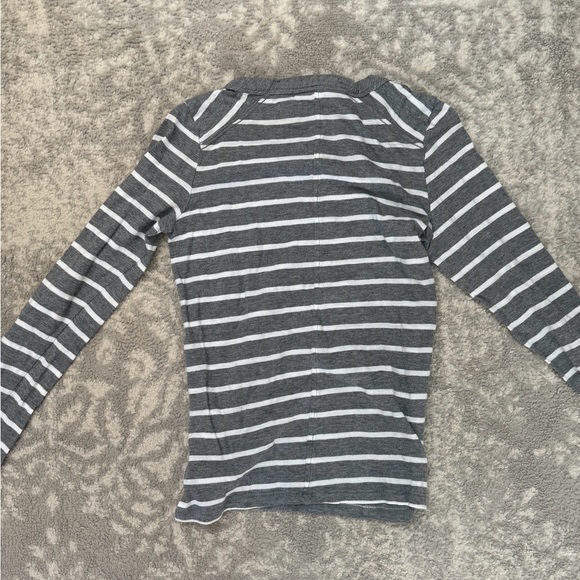 Banana Republic Gray and White Cozy Slub Top - Picture 3 of 4